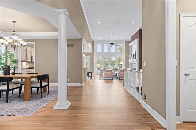 20306 W 99th Terrace, Lenexa, KS 66220