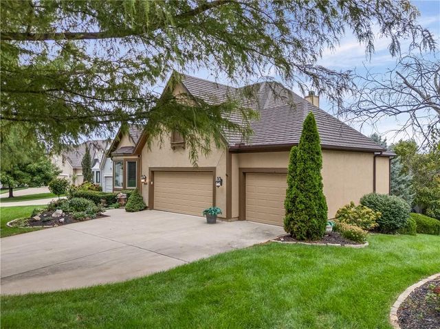 20306 W 99th Terrace, Lenexa, KS 66220