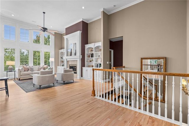 20306 W 99th Terrace, Lenexa, KS 66220