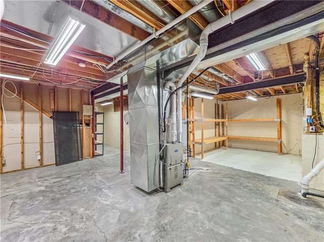 20306 W 99th Terrace, Lenexa, KS 66220