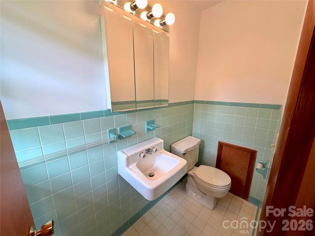 56 Henson Drive, Waynesville, NC 28786