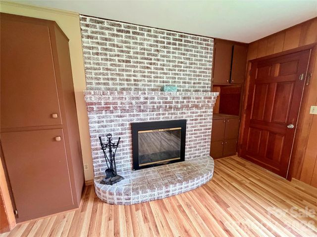 56 Henson Drive, Waynesville, NC 28786