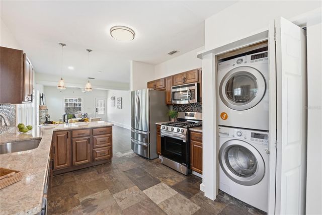 204 N BROWN AVENUE, Orlando, FL 32801