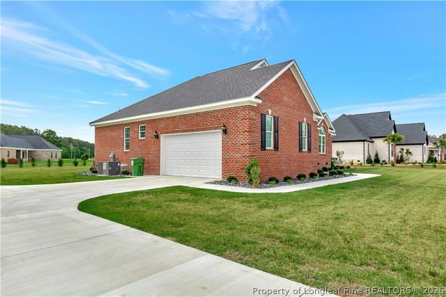 67 Naturalbrook Drive, Lumberton, NC 28358