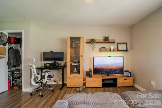 4605 Coronado Drive, Charlotte, NC 28212