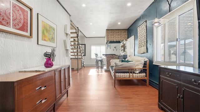 80 Westwood St, Mt Washington, PA 15211