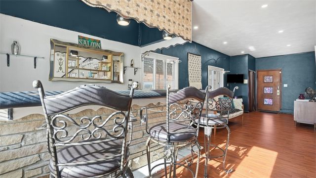 80 Westwood St, Mt Washington, PA 15211