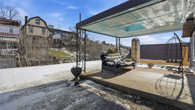 80 Westwood St, Mt Washington, PA 15211