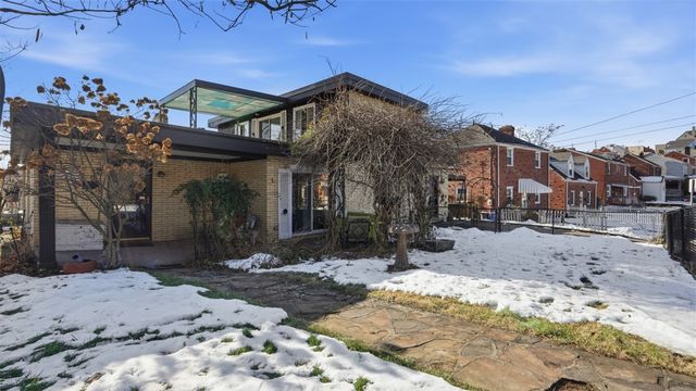 80 Westwood St, Mt Washington, PA 15211