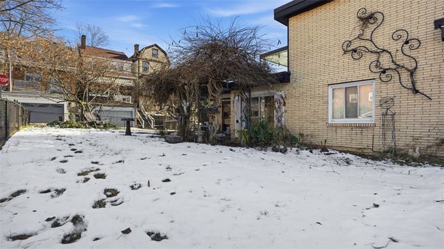 80 Westwood St, Mt Washington, PA 15211