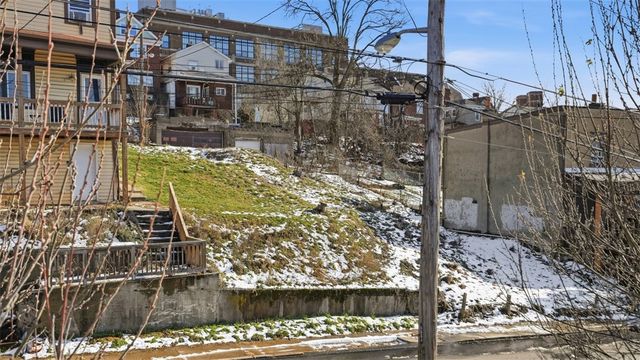 80 Westwood St, Mt Washington, PA 15211