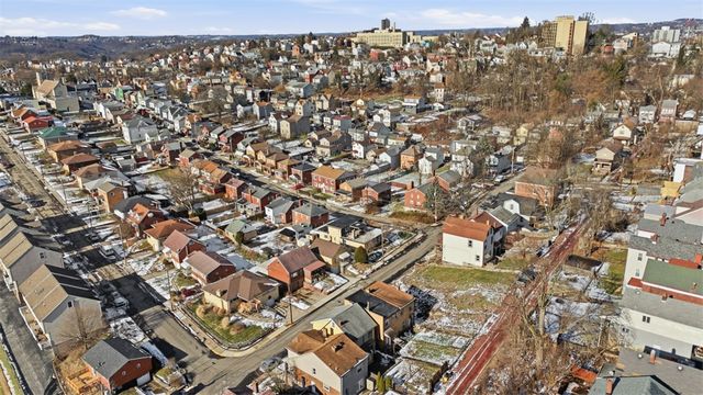 80 Westwood St, Mt Washington, PA 15211