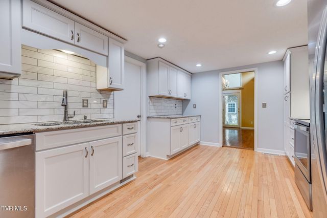 1901 Sherwood Drive, Johnson City, TN 37601