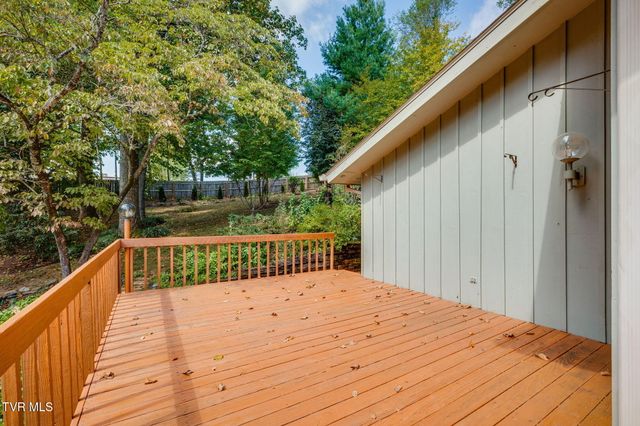 1901 Sherwood Drive, Johnson City, TN 37601