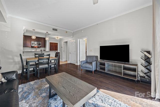 300 W 5th Street 217, Charlotte, NC 28202