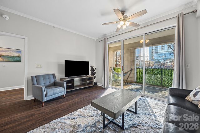 300 W 5th Street 217, Charlotte, NC 28202