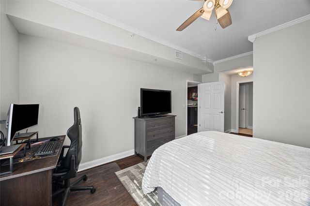 300 W 5th Street 217, Charlotte, NC 28202