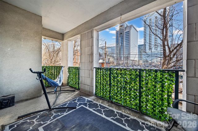 300 W 5th Street 217, Charlotte, NC 28202