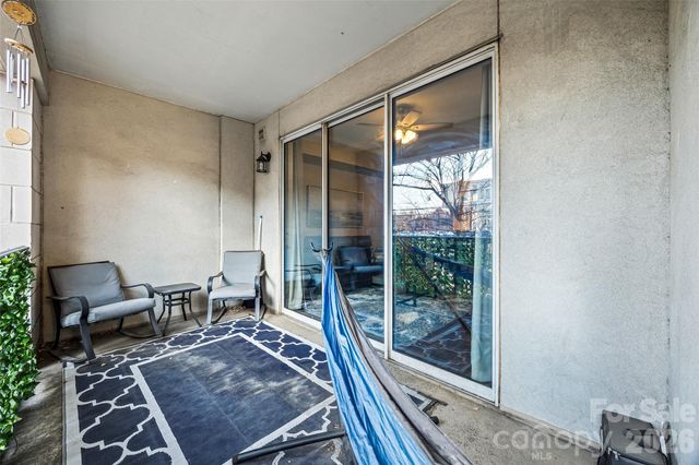 300 W 5th Street 217, Charlotte, NC 28202