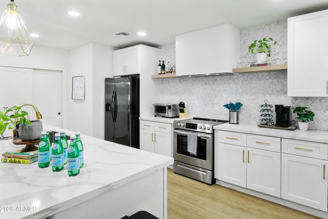 3139 N 40TH Street, Phoenix, AZ 85018