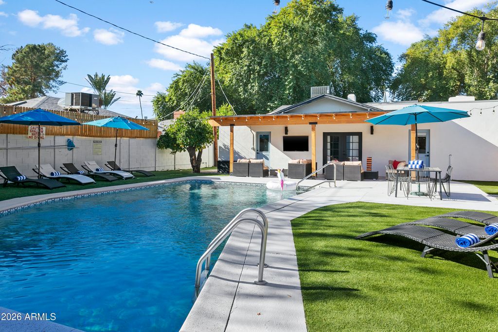 3139 N 40TH Street, Phoenix, AZ 85018