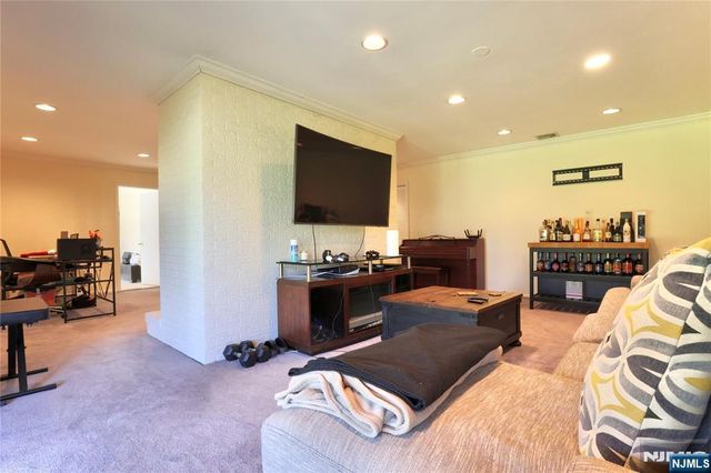 442 Marlboro Road, Englewood, NJ 07631