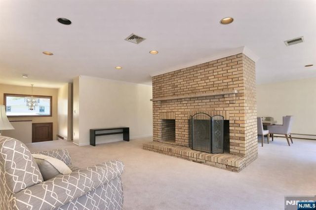 442 Marlboro Road, Englewood, NJ 07631