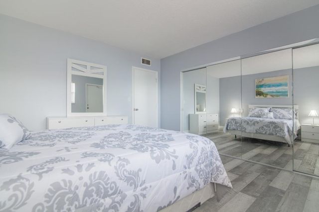 320 S Surf Road 205, Hollywood, FL 33019