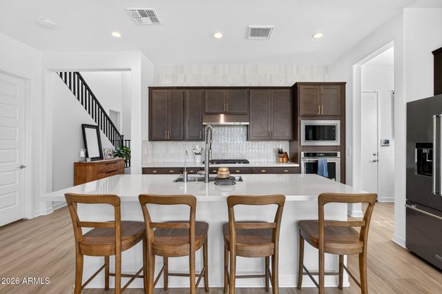 11038 E UNITY Avenue, Mesa, AZ 85212
