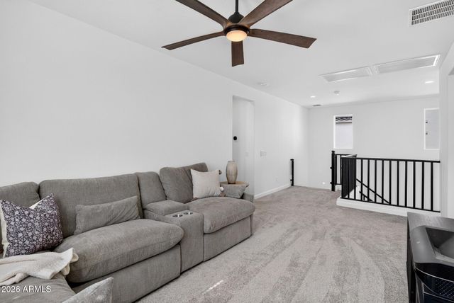 11038 E UNITY Avenue, Mesa, AZ 85212