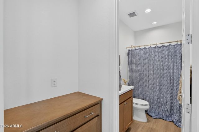 11038 E UNITY Avenue, Mesa, AZ 85212
