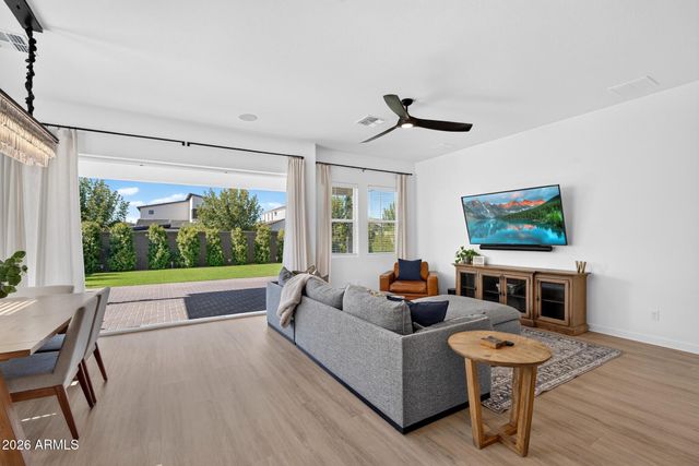 11038 E UNITY Avenue, Mesa, AZ 85212