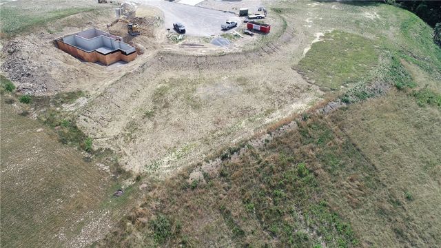 2105 Laurel Ridge Dr, Jefferson Hills, PA 15025