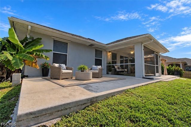 424 La Perouse ST, Lehigh Acres, FL 33974