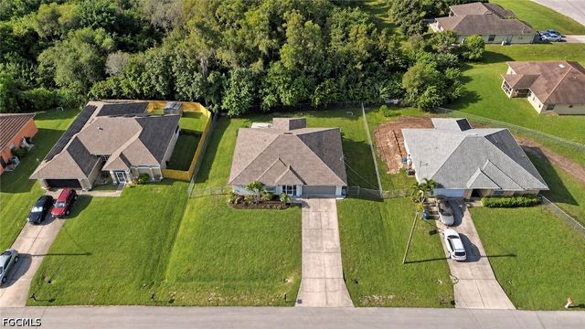 424 La Perouse ST, Lehigh Acres, FL 33974