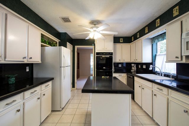 17815 Comoro Lane, Spring, TX 77379