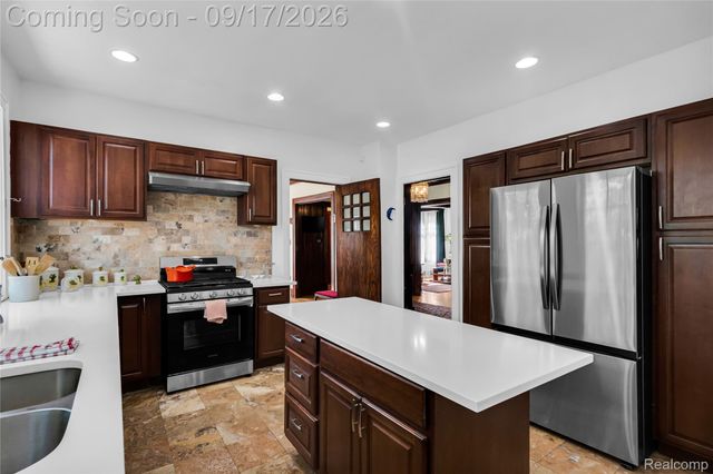 1474 W Boston Boulevard, Detroit, MI 48206