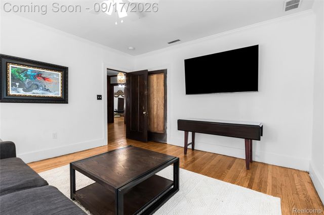 1474 W Boston Boulevard, Detroit, MI 48206