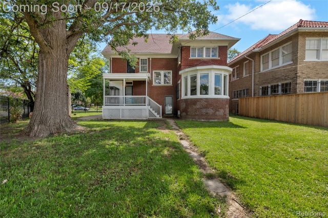1474 W Boston Boulevard, Detroit, MI 48206