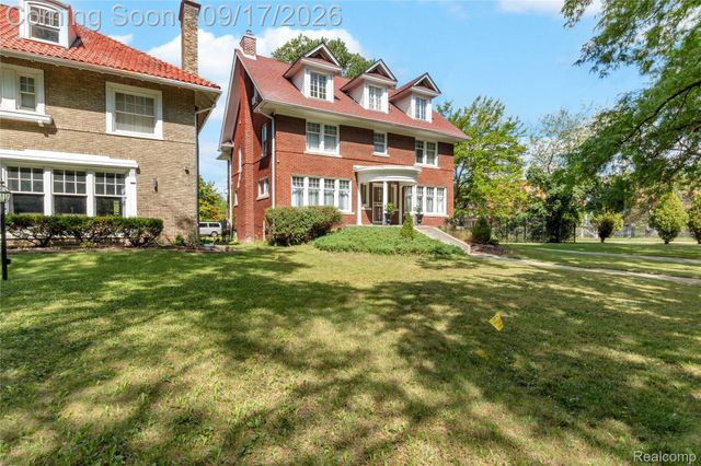 1474 W Boston Boulevard, Detroit, MI 48206