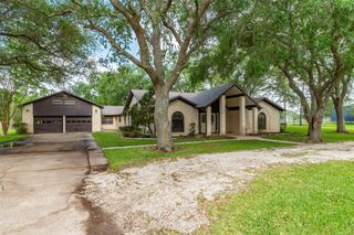1420 Avenue L, Santa Fe, TX 77510