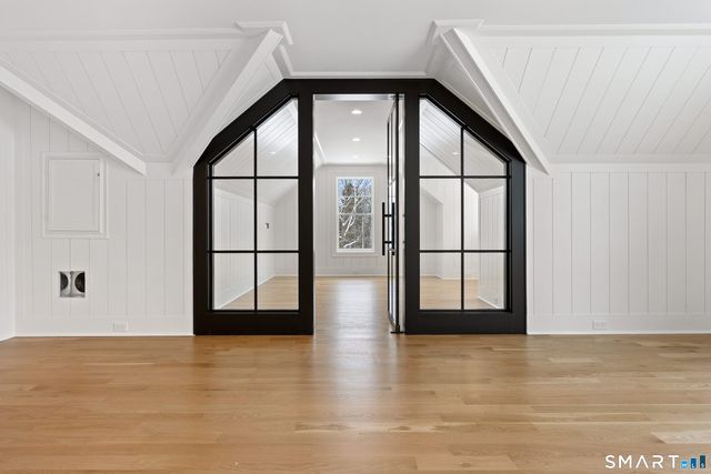 92 Scotland Avenue, Madison, CT 06443