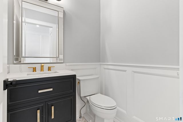 92 Scotland Avenue, Madison, CT 06443