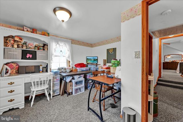 102 SHUMAKER RD, Bainbridge, PA 17502