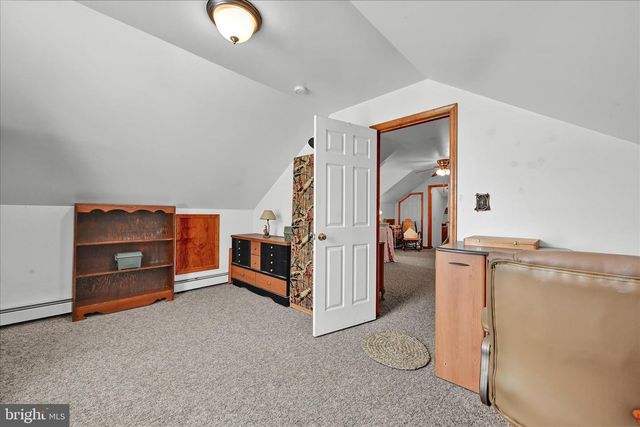 102 SHUMAKER RD, Bainbridge, PA 17502
