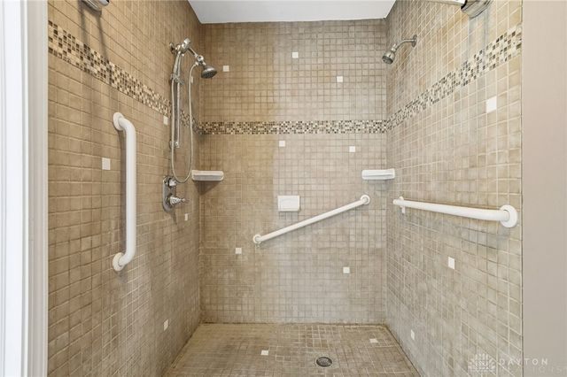 609 Oak Forge Place, Trenton, OH 45067