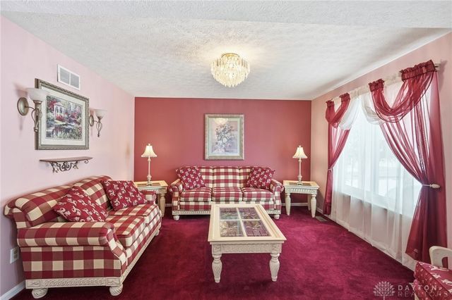 609 Oak Forge Place, Trenton, OH 45067