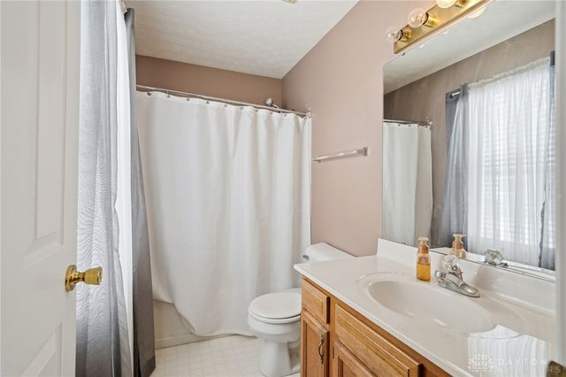 609 Oak Forge Place, Trenton, OH 45067