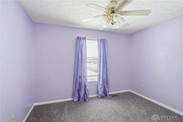 609 Oak Forge Place, Trenton, OH 45067