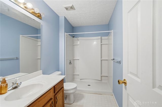 609 Oak Forge Place, Trenton, OH 45067